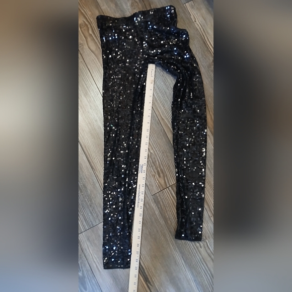 Sequined leggings, like new - Picture 5 of 6